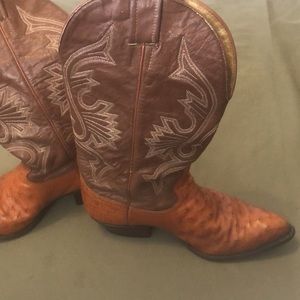 BONANZA  brown leather men’s Boots  size 9”EE (wide)